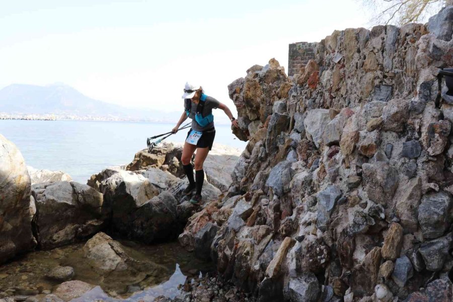 Doğa, Tarih Ve Denizin Buluştuğu Koşuda 76 Kilometreyi Tamamlayan Sporcular Belli Oldu