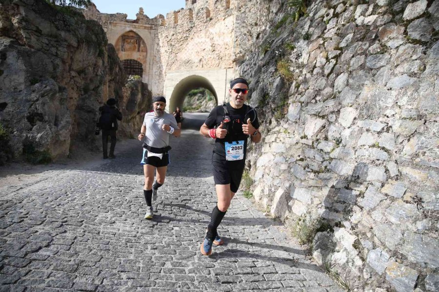 Doğa, Tarih Ve Denizin Buluştuğu Koşuda 76 Kilometreyi Tamamlayan Sporcular Belli Oldu