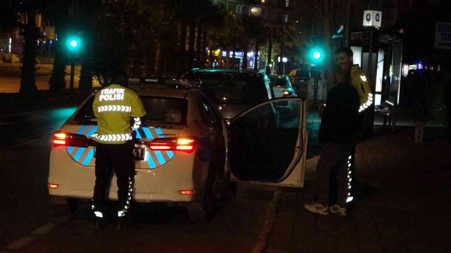 Polisten Kaçan Alkollü Sürücüden İnanılmaz Sözler: "insanların Hayatını Tehlikeye Sokuyorum, Onlar Da Bizim Hayatımızı Tehlikeye Sokuyor, Ne Olmuş "