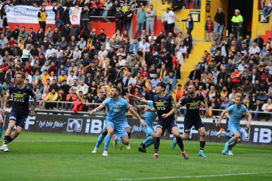 Spor Toto Süper Lig: Kayserispor: 0 - Fenerbahçe: 1 (maç Devam Ediyor)