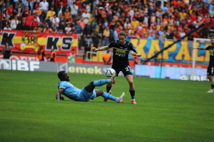 Spor Toto Süper Lig: Kayserispor: 0 - Fenerbahçe: 1 (maç Devam Ediyor)