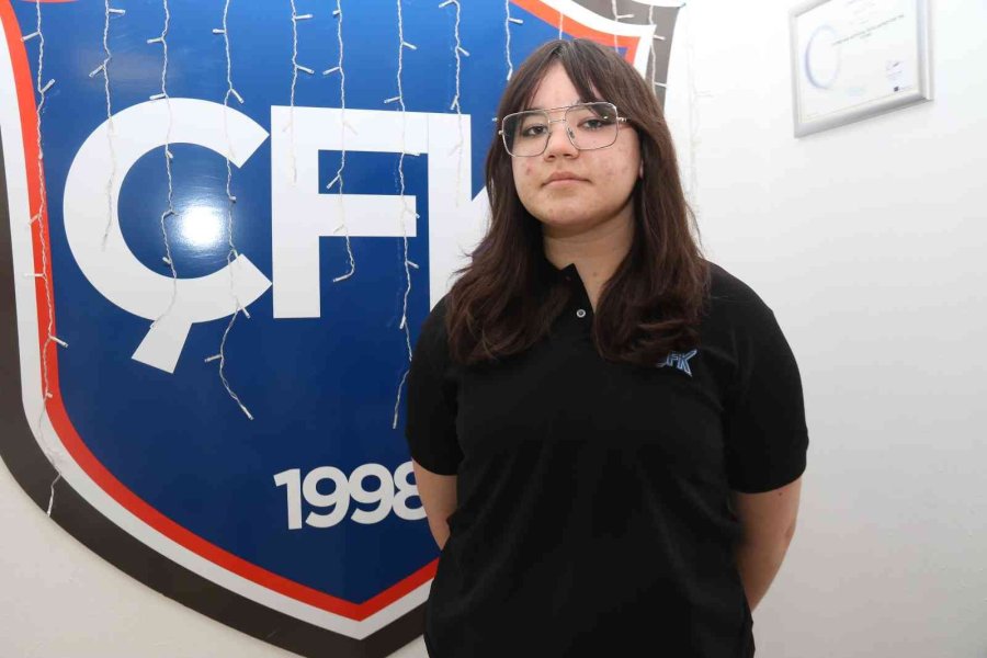 Atıcılık Sporuyla İlgilenen Eskişehirli Öğrenciler, Mersin’de Şampiyon Olmak İstiyor