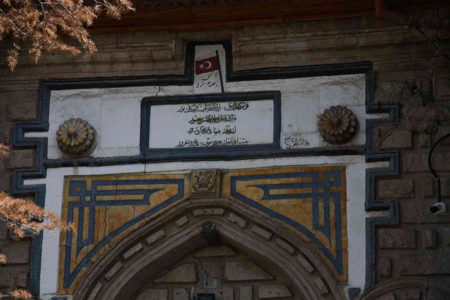 Aksaray’ın İlk Valisi Tarafından Yaptırılan “bilgi Yurdu” 96 Yıldır Hizmet Veriyor