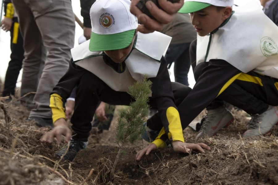 Gazi Osman Çakmak Stadı Güzelleşiyor