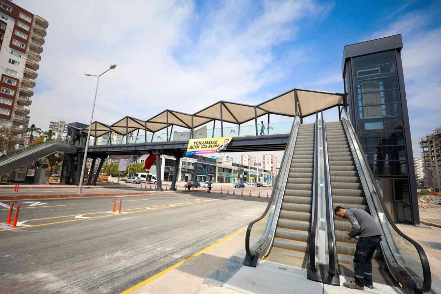 Göçmen Katlı Kavşağı Ulaşıma Açıldı