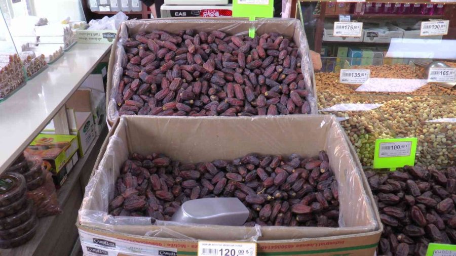 Ramazan Ayı Hurmaya Olan İlgiyi Artırdı