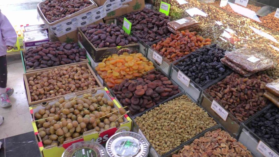 Ramazan Ayı Hurmaya Olan İlgiyi Artırdı