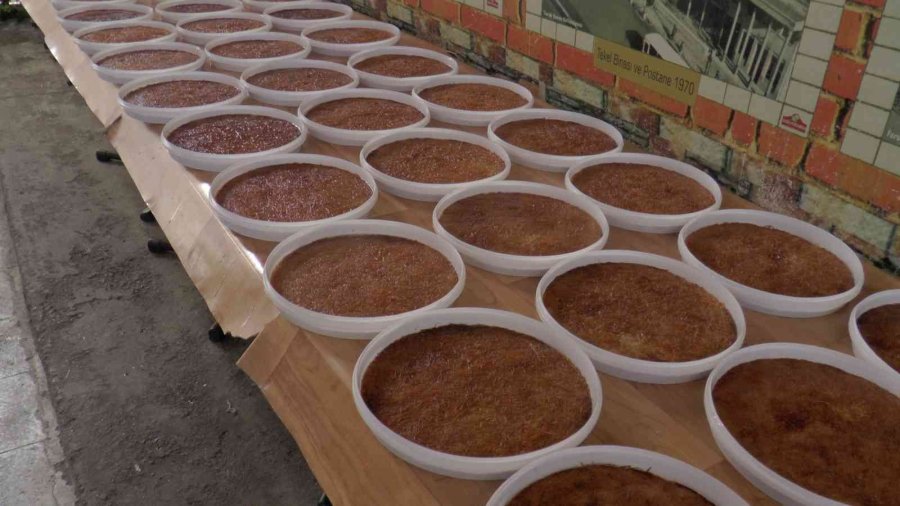 Ramazanın Vazgeçilmezi Kadayıf Tezgahları Süslüyor