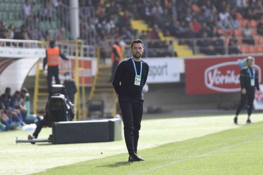 Spor Toto Süper Lig: A. Alanyaspor: 1 - Çaykur Rizespor: 0 (ilk Yarı)