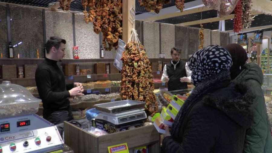 Bu Hurmanın Faydaları Saymakla Bitmiyor