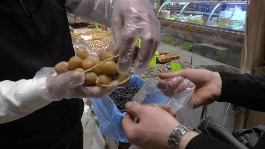 Bu Hurmanın Faydaları Saymakla Bitmiyor