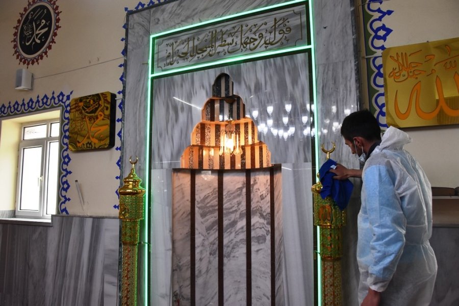 Kocasinan’da Camiler, Ramazan Ayında Da Gül Kokuyor