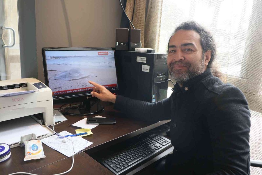 Kıyının Her Yerinde, Dokunanı Yakıyor