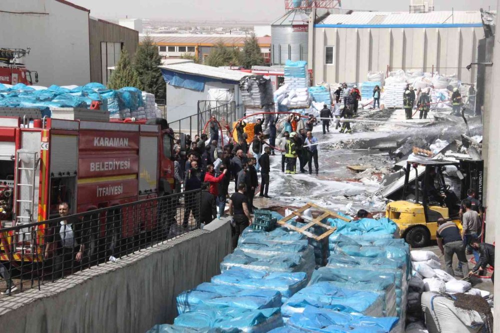 Karaman’da Çıkan Fabrika Yangını Söndürüldü
