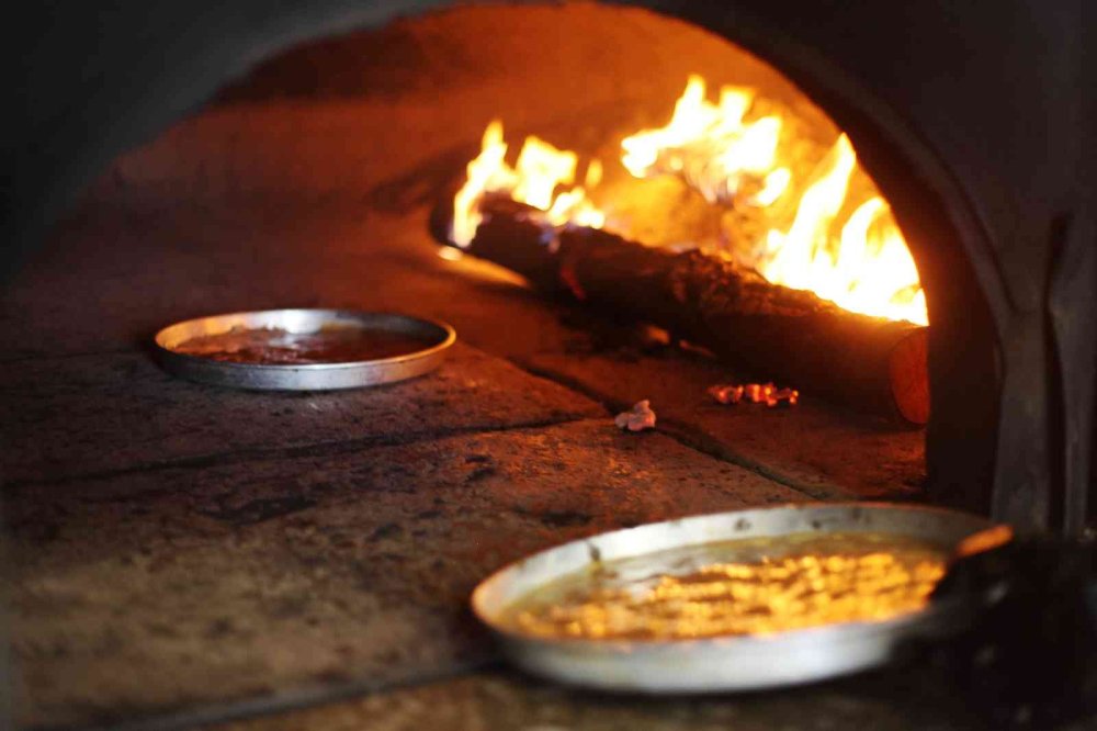 İftarda Tatlı, Sahurda Ekmek Vazgeçilmez Lezzet; Tahinli Pide