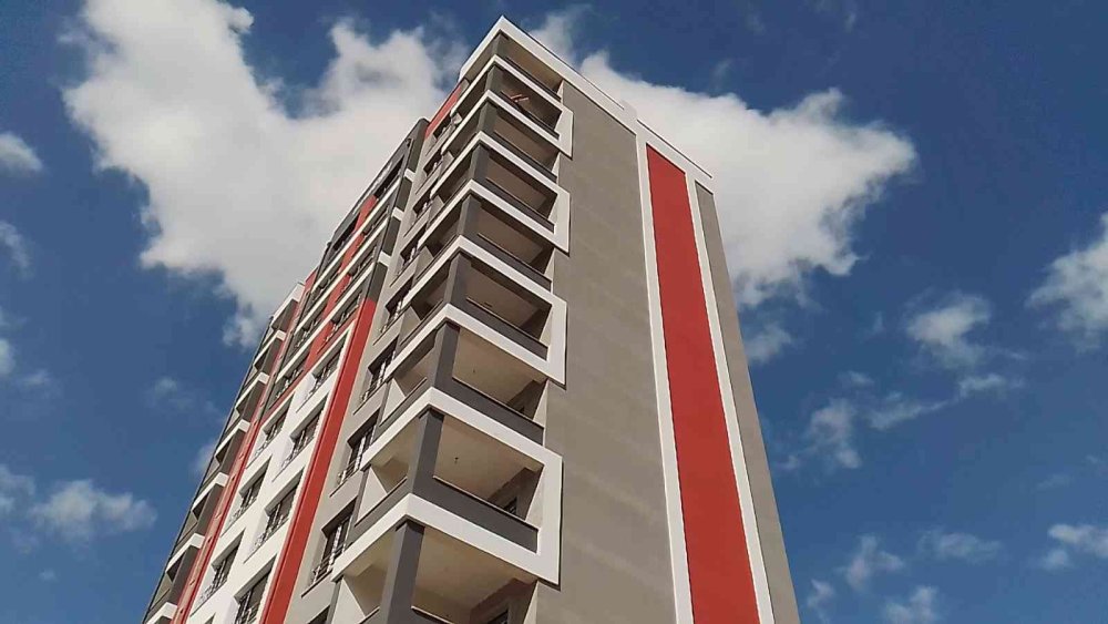 Kayseri'de 11. Kattan Düşen Genç Kız Ağır Yaralandı