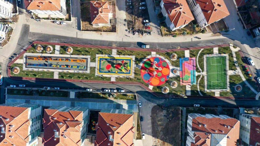 Aksaray’da Parklara 19 Yeni Çok Amaçlı Spor Sahası Yapıldı