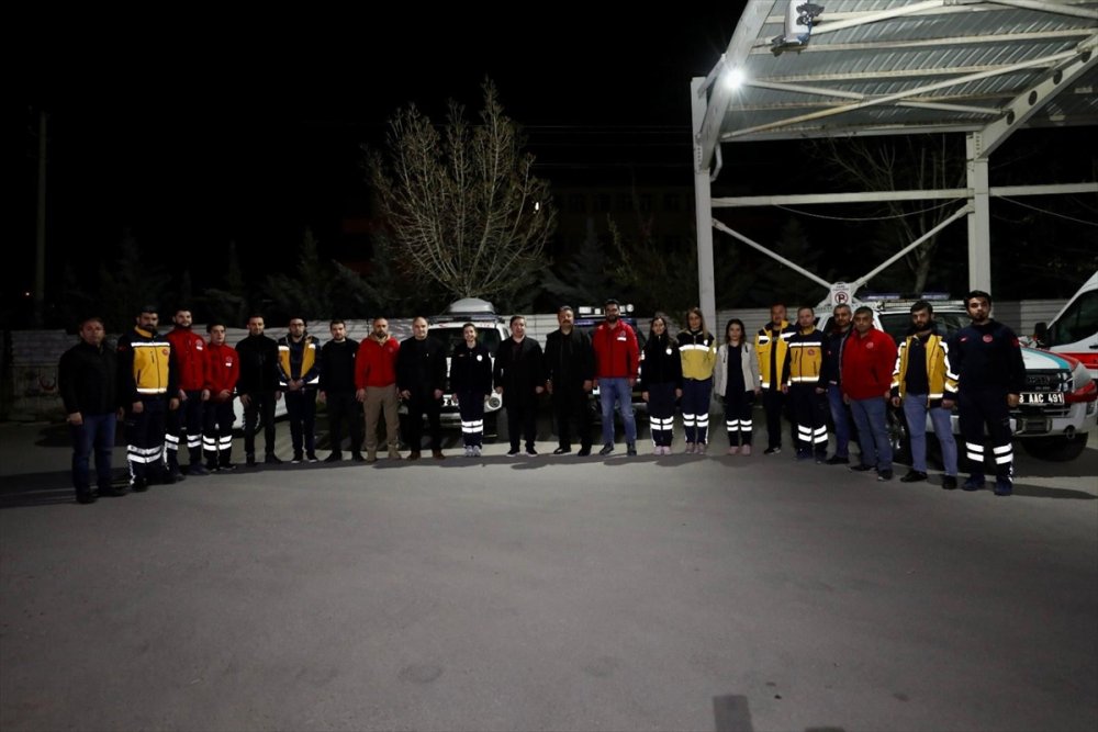 Aksaray Valisi Aydoğdu, Umke Ve 112 Acil Sağlık Ekipleriyle Sahur Yaptı