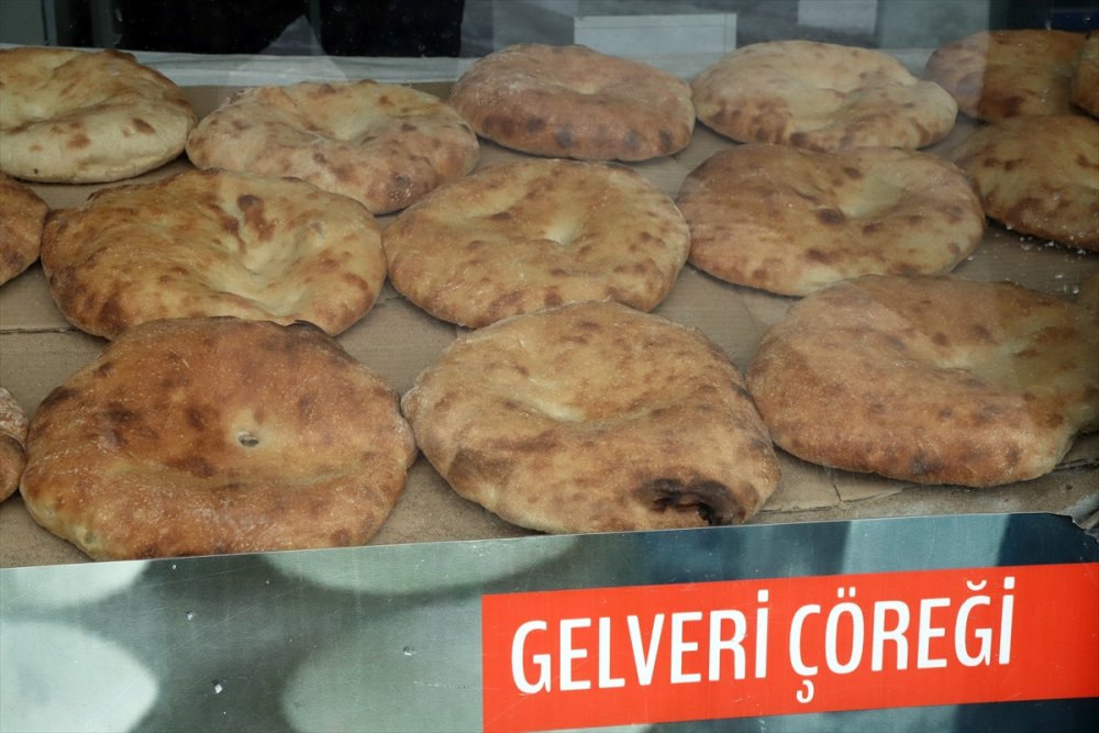 Taş Fırından Çıkan Lezzet: Gelveri Çöreği