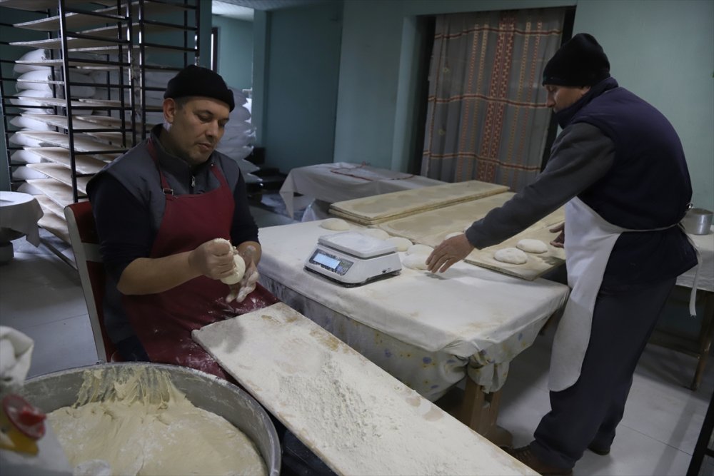 Taş Fırından Çıkan Lezzet: Gelveri Çöreği