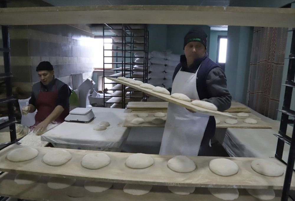 Taş Fırından Çıkan Lezzet: Gelveri Çöreği