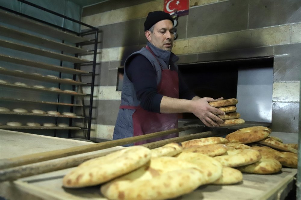 Taş Fırından Çıkan Lezzet: Gelveri Çöreği