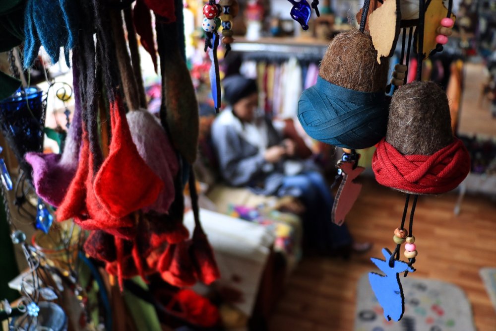 Gelin Geldiği Ailede Keçe Aşığı Oldu