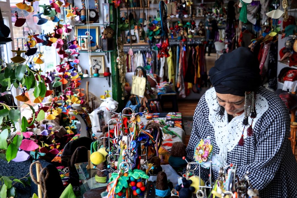 Gelin Geldiği Ailede Keçe Aşığı Oldu