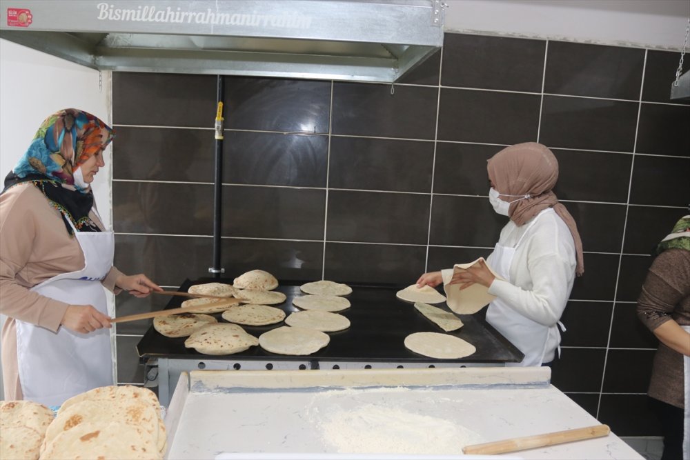 Annelerinden Öğrendikleri "Mayalı Ekmek" Gelir Kapıları Oldu