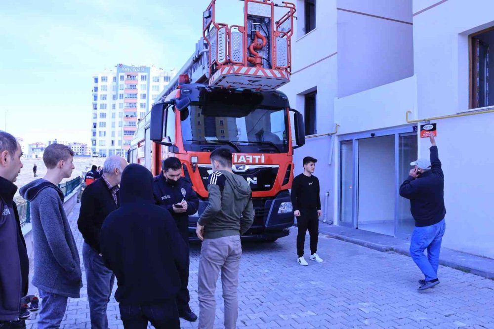 Afacanlar Binayı Birbirine Kattı