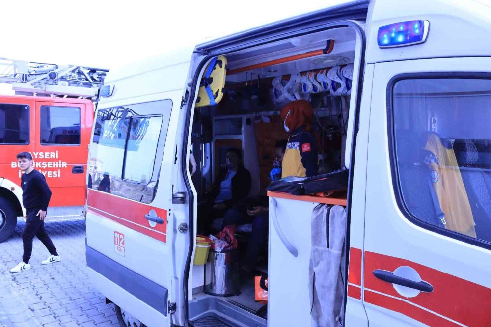 Afacanlar Binayı Birbirine Kattı