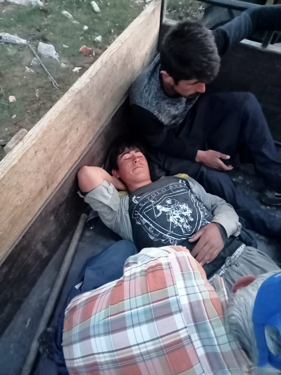 Mersin'de Kayıp Başvurusu Yapılan Genç Uçurumda Yaralı Bulundu