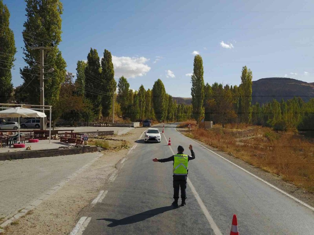 Trafikte Denetimler Aksaray'da Kazaları Azalttı