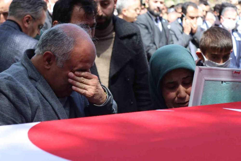 Pençe Kilit Şehidi Son Yolculuğuna Uğurlandı