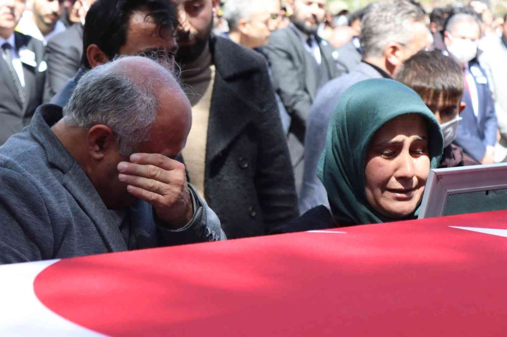 Pençe Kilit Şehidi Son Yolculuğuna Uğurlandı