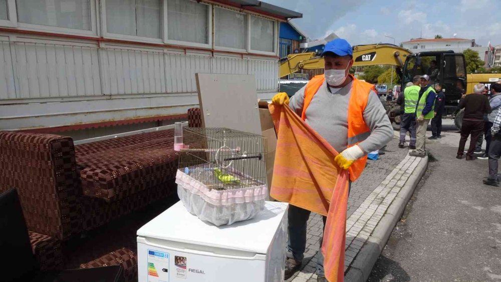 Turizm Bölgesinde Sit Alanında Bulunan Otel Belediye Tarafından Yıkıldı