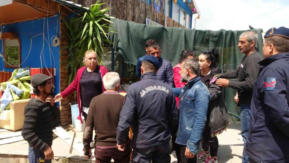 Turizm Bölgesinde Sit Alanında Bulunan Otel Belediye Tarafından Yıkıldı