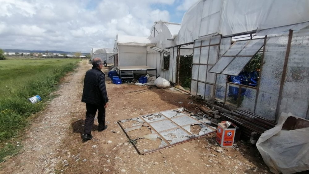 Antalya’da Hortum Seraları Vurdu