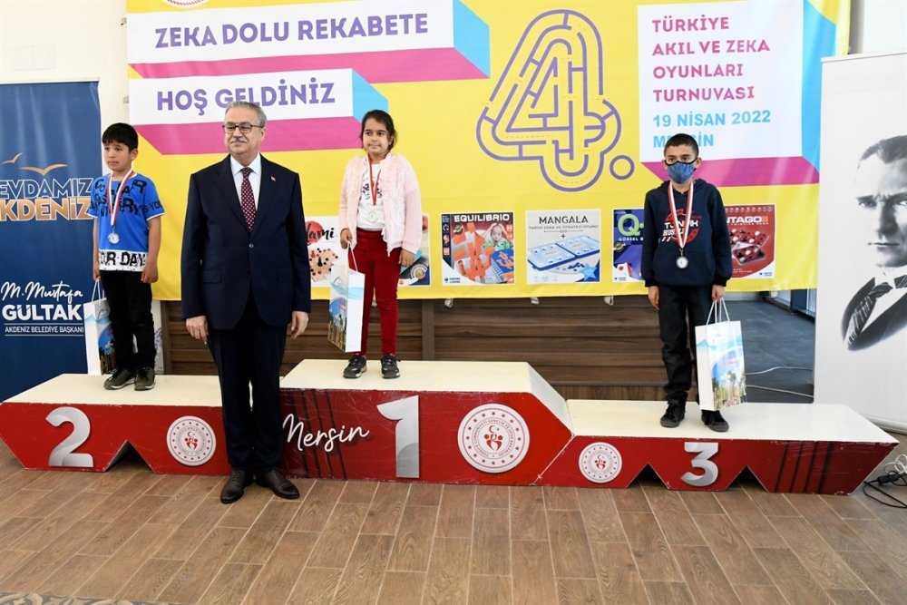 Mersin'de Akıl Ve Zeka Oyunları Turnuvasında Ödüller Sahiplerini Buldu