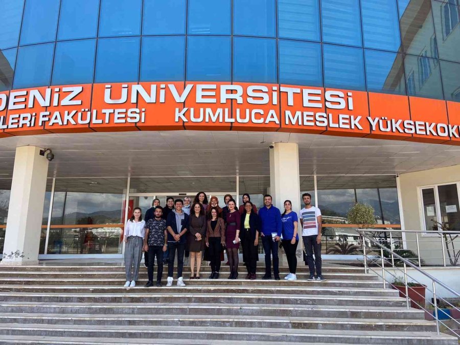 Z Kuşağında Sosyal Medya Bağımlılığı Tehlikesi