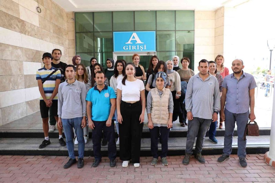 Alkü’lü Gençler Bir Günlüğüne Okul Personelinin Yerine Geçti