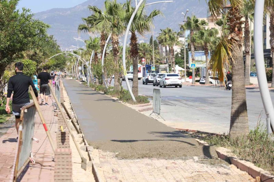 Sahil Bandı Düzenleme Projesi Oba-tosmur Etabıyla Sürüyor