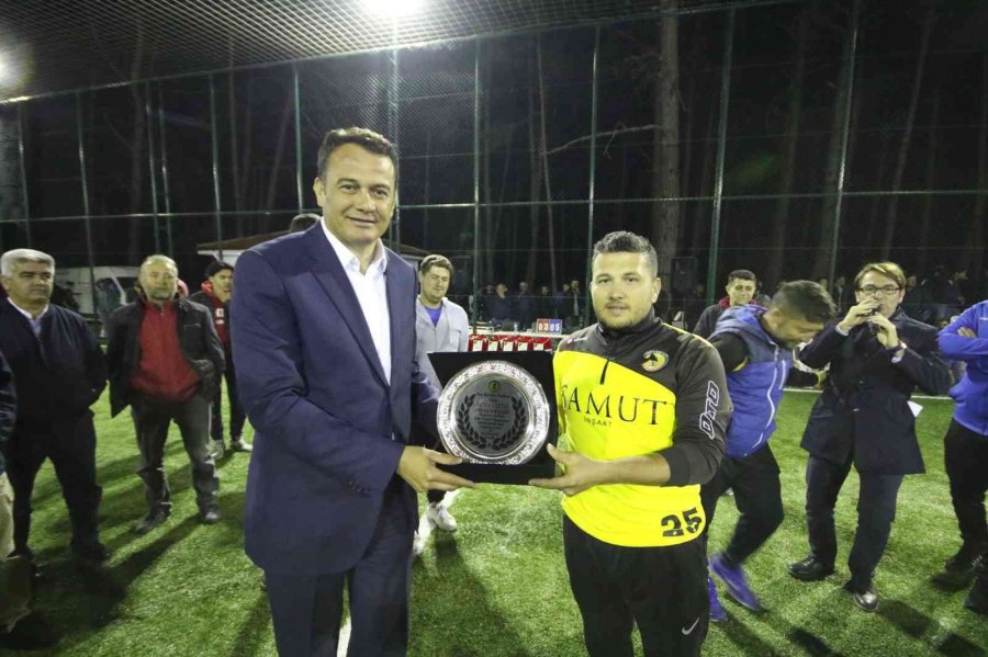 Kaş 5’inci Geleneksel Halı Turnuvası Tamamlandı