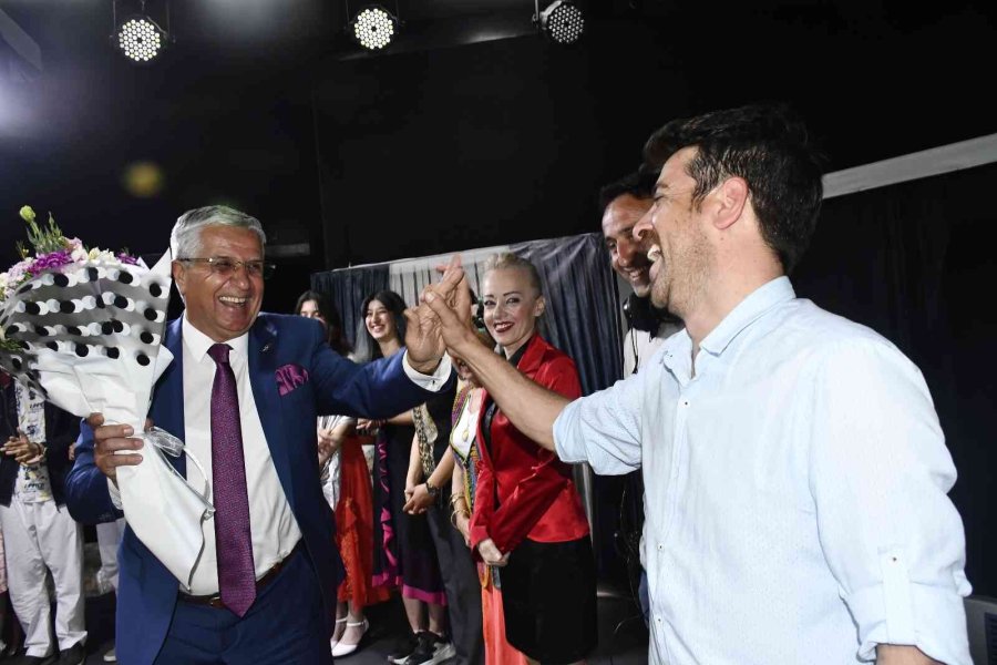 Başkan Topaloğlu:"sanata Desteğimiz Devam Edecek"