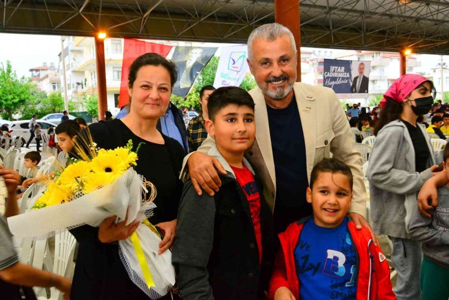 Manavgat’ta Ramazan Boyunca 200 Bin Kişiye İftar Verildi