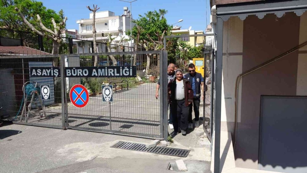 Odun Tartışmasında Komşu Katili Oldu