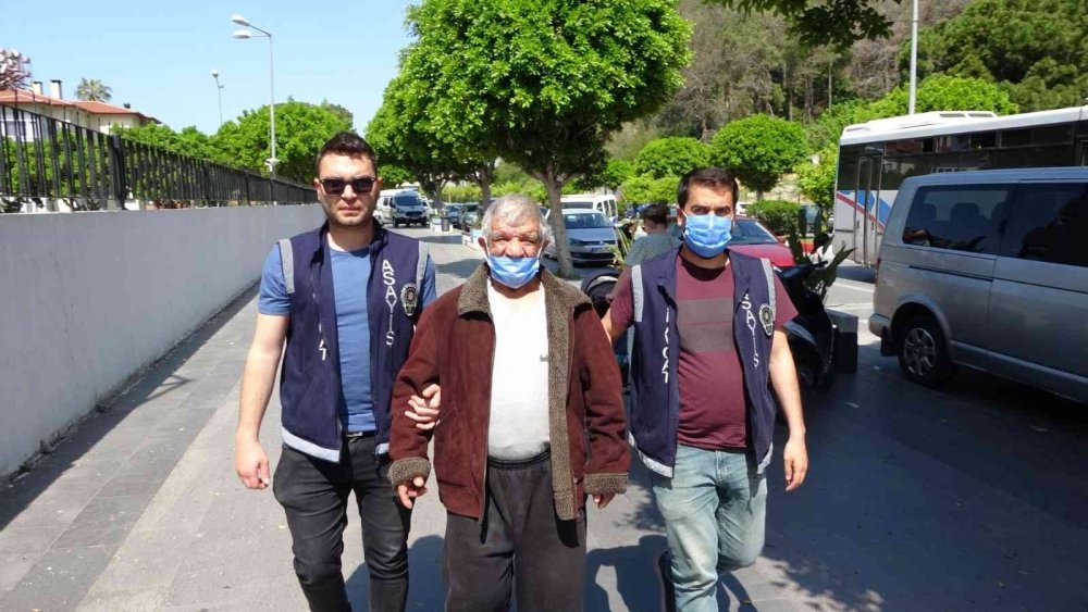 Odun Tartışmasında Komşu Katili Oldu