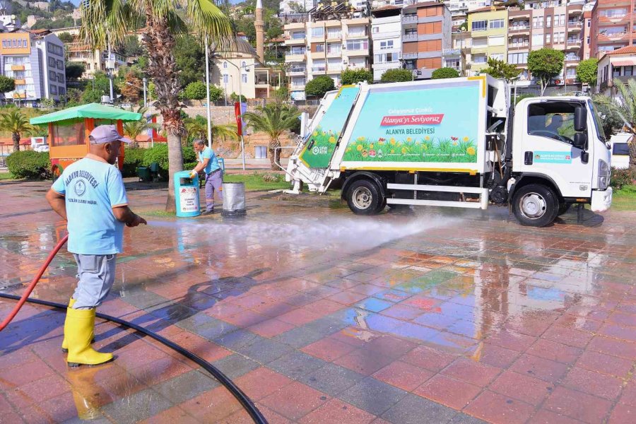 Alanya’da Ramazan Bayramı’nda Temizlik İşleri Tam Mesai Yapacak