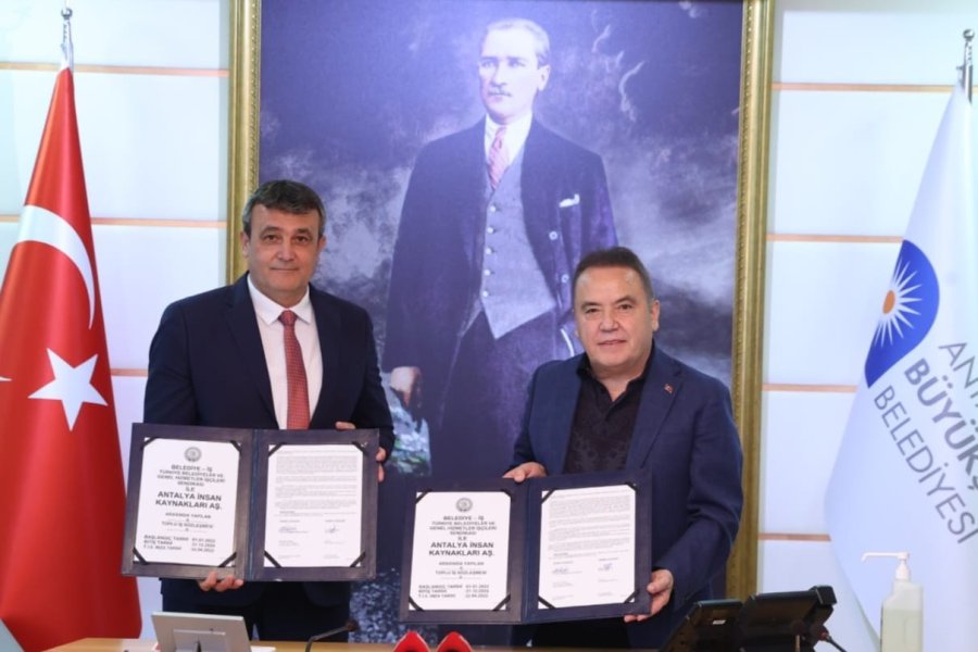 Büyükşehir Belediyesinde Toplu İş Sözleşmesi İmzalandı