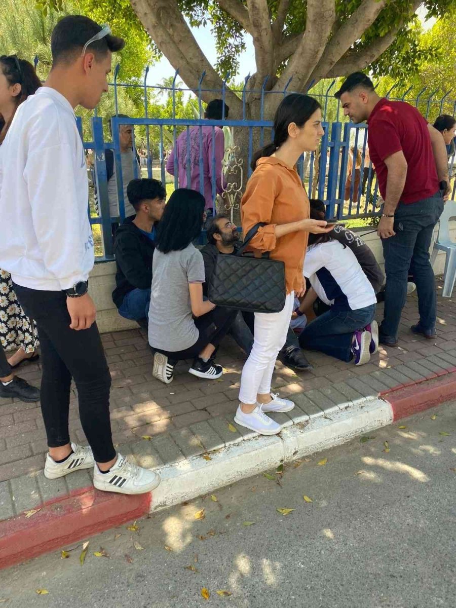 Kız Arkadaşına İlgisi Olduğunu İddia Ettiği Genci Bıçaklayan Çocuk Tutuklandı